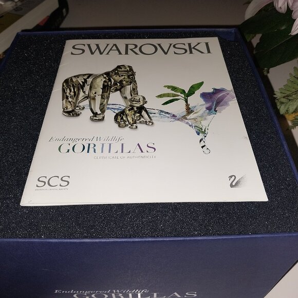 Authentic Swarovski crystal gorilla and baby - Picture 5 of 6